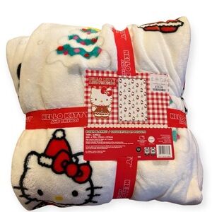 Hello Kitty Twin Christmas Blanket NWT